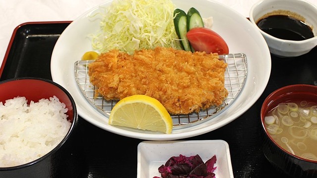 ロースかつ定食